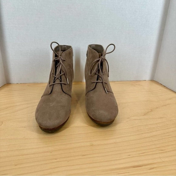 Dr. Scholl’s Be Energized Foam Technology Wedge Booties Size 9.5 NWOT - Picture 4 of 8